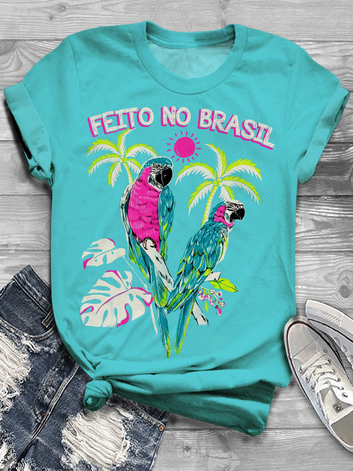 Feito No Brasil Beach Vacation Parrot Print T-shirt