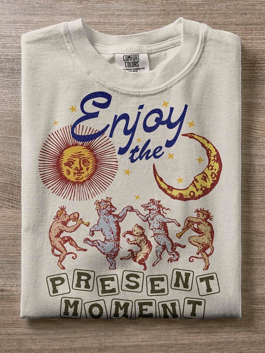 Enjoy The Present Moment Cute Animal Dance Party Print T-shirt