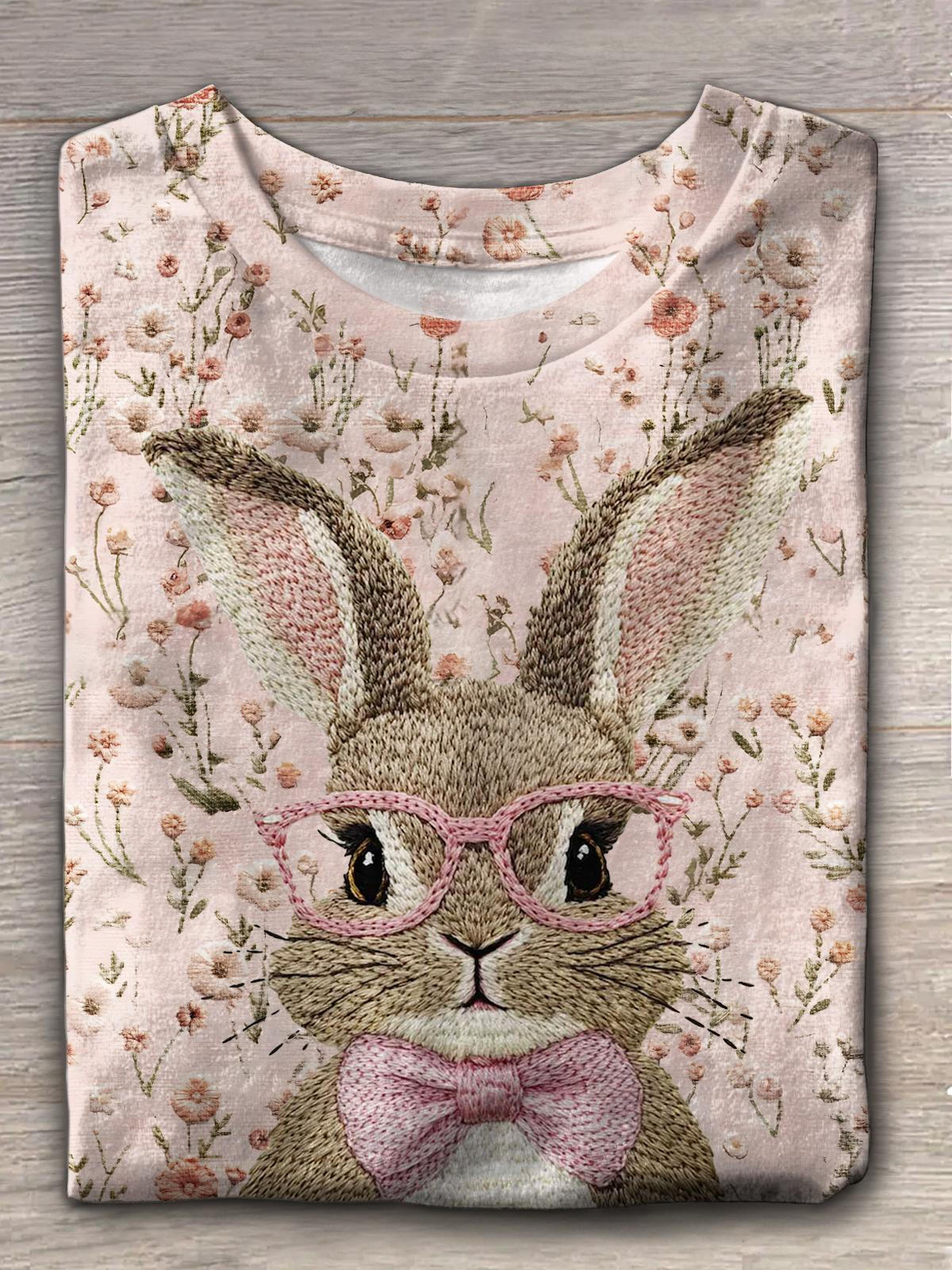 Vintage Happy Easter Crew Neck T-shirt