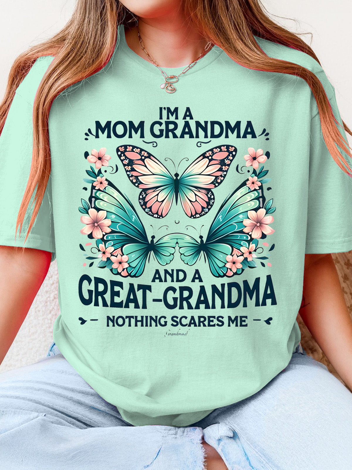 Butterfly I'm a Mom Grandma And A Great Grandma Crew Neck T-shirt