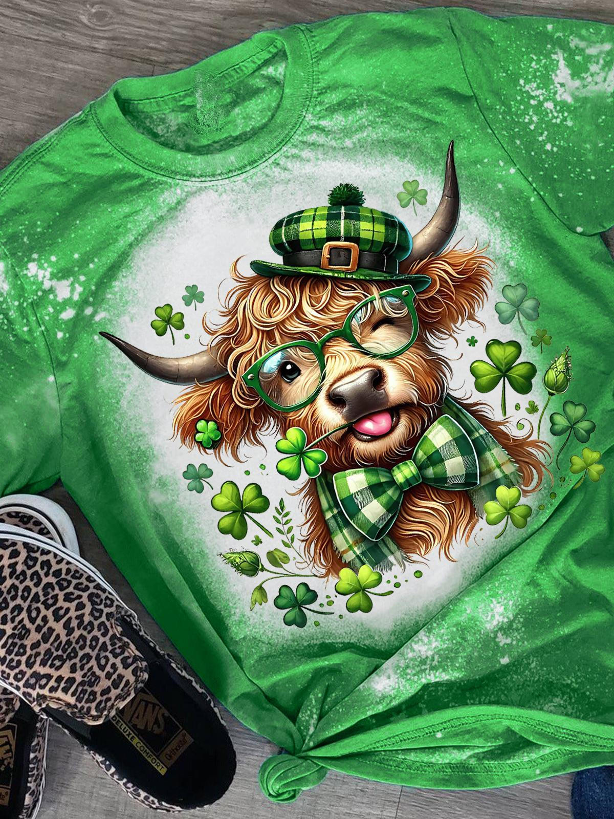 St Patrick's Day Highland Cow Crew Neck T-shirt