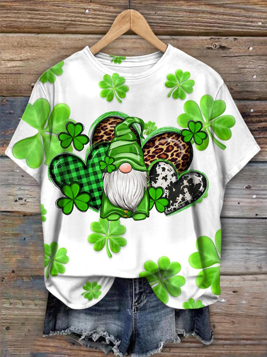 Gnomes with Hearts St. Patricks Crew Neck T-shirt