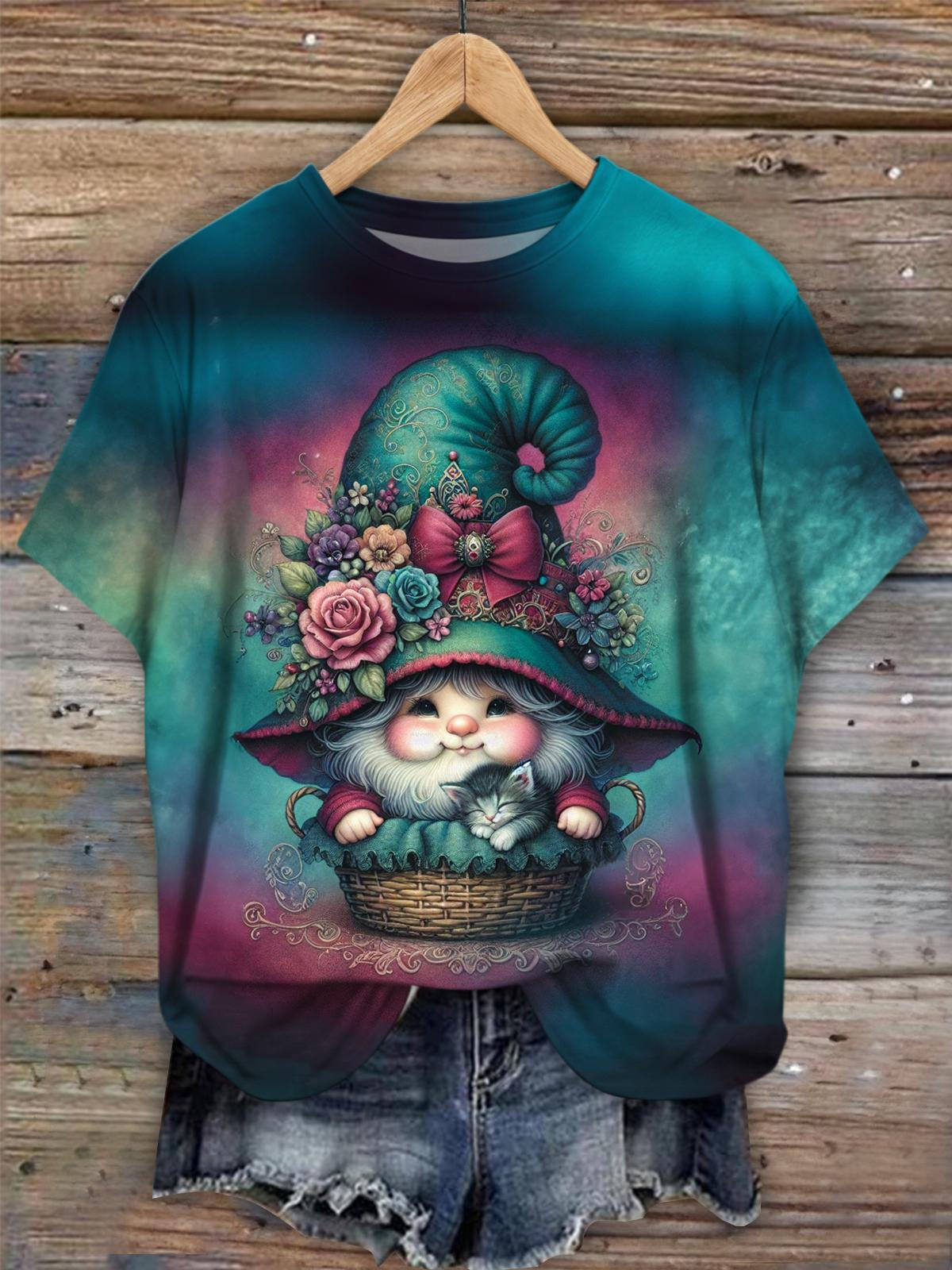 Vintage Green Flower Gnome Crew Neck T-shirt