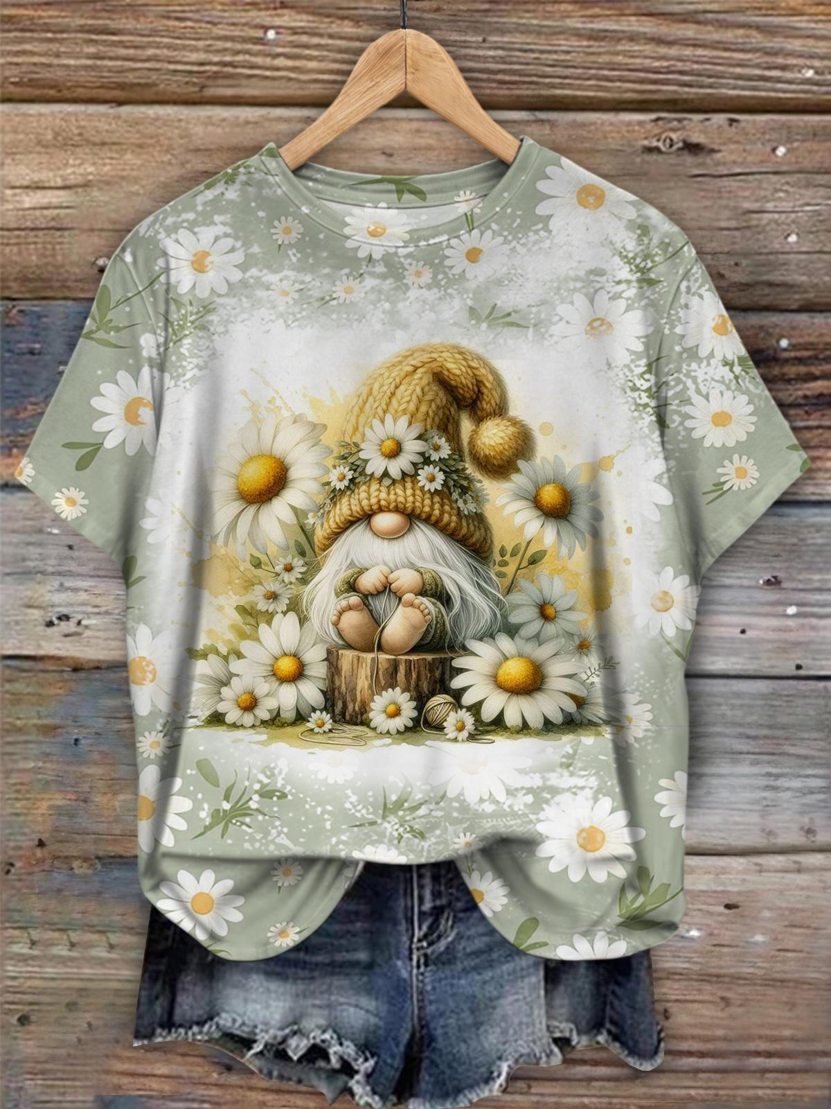 Vintage Daisy Gnome Tie Dye Crew Neck T-shirt