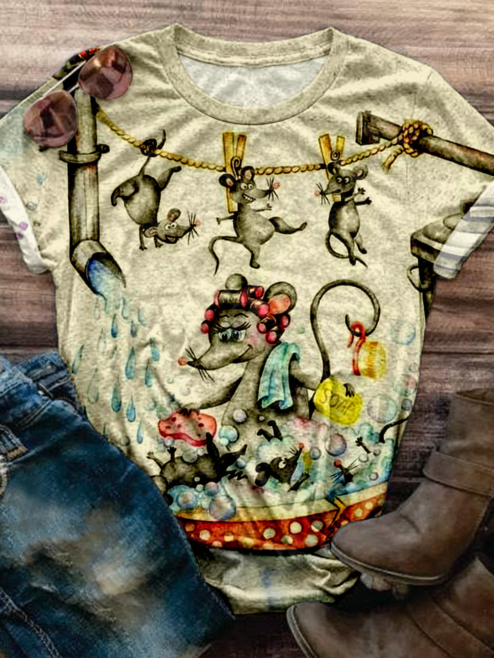 Fun Illustration Of Mouse Taking A Bath Crew Neck T-shirt